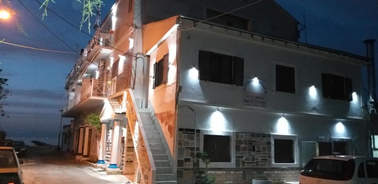 Petrakis Beach Lefkímmi Exterior foto