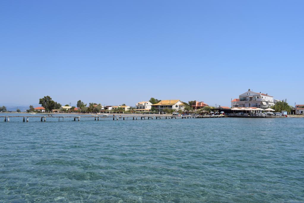 Petrakis Beach Lefkímmi Exterior foto