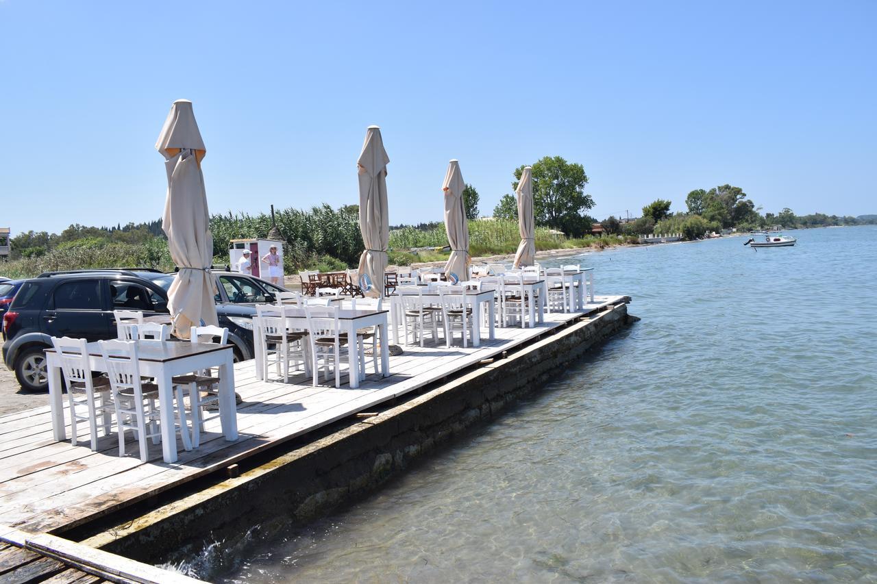 Petrakis Beach Lefkímmi Exterior foto
